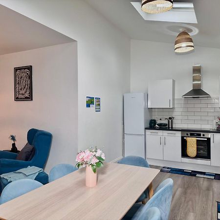 Cosy 1-Bed Flat 30Min To Central London & Parking Dış mekan fotoğraf