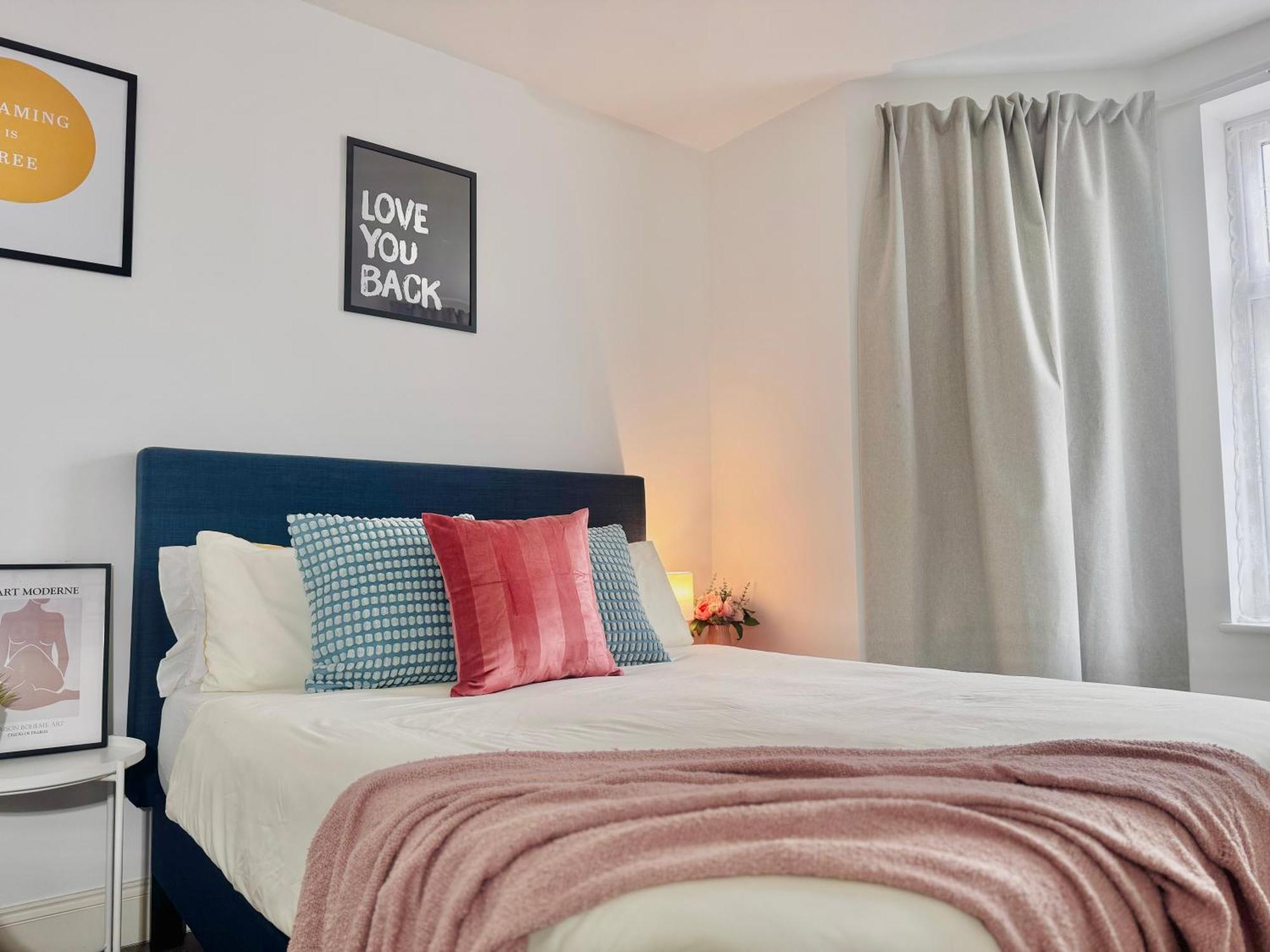 Cosy 1-Bed Flat 30Min To Central London & Parking Dış mekan fotoğraf